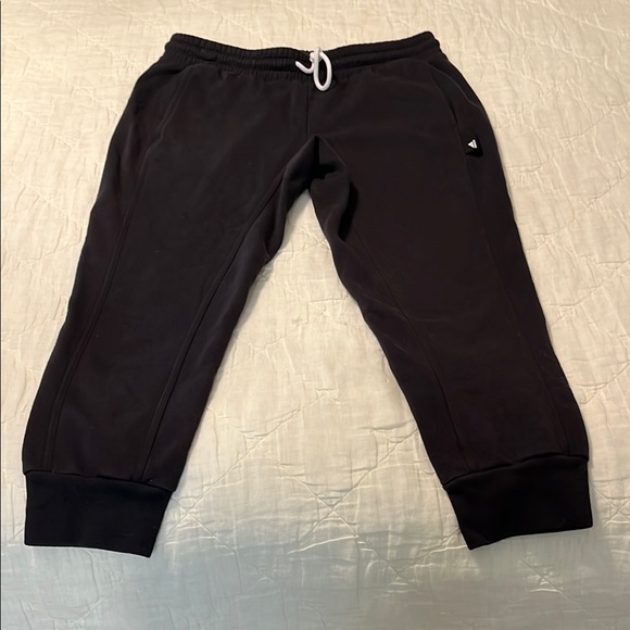 Adidas Jogger/Sweatpant - Picture 8 of 14